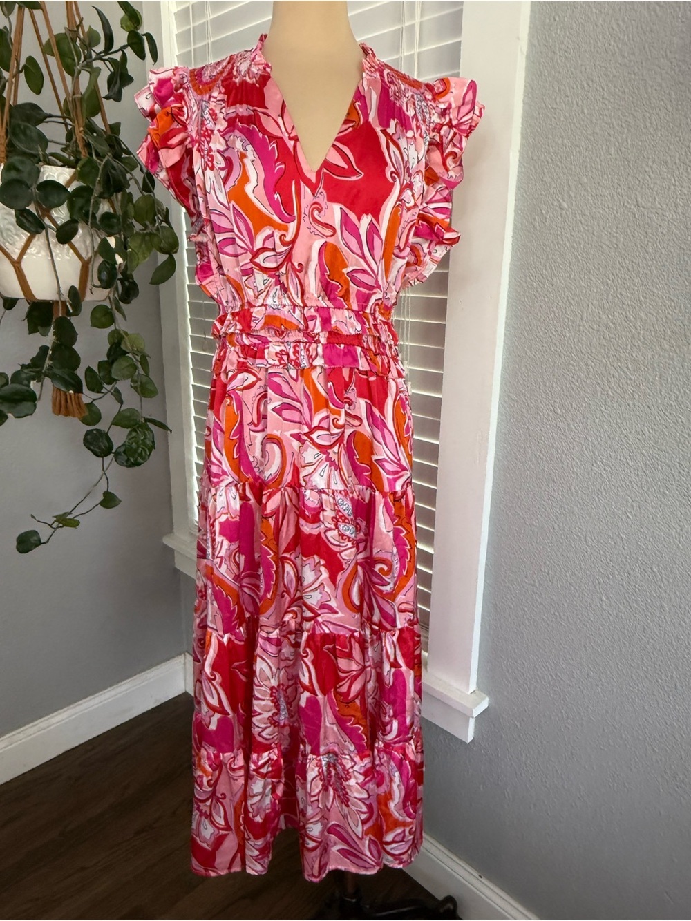 THML Floral Tiered Midi Dress Size Medium